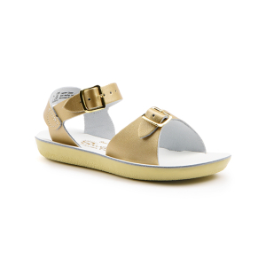 Salt water - The Surfer